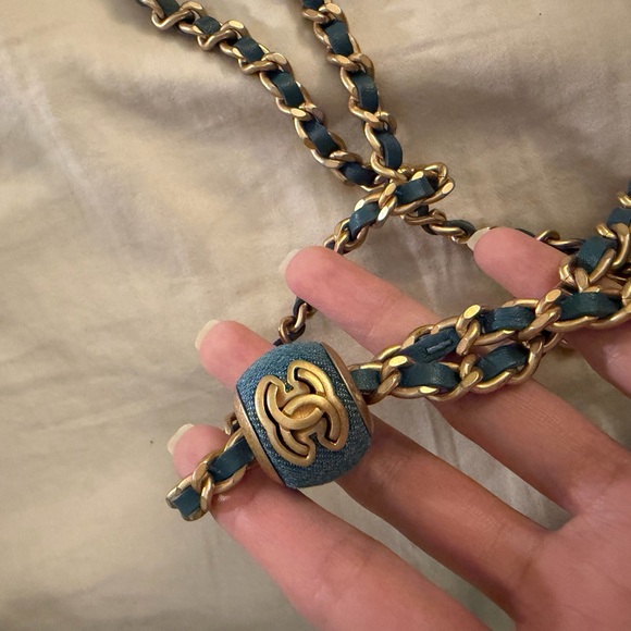 Perfect Condition Chanel Blue Denim Vanity Mini Bag - Picture 4 of 5